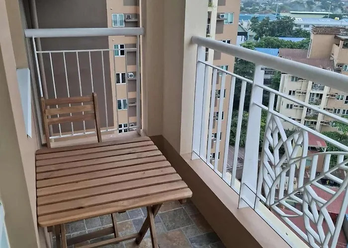 Comfortable 3-bedroom In Pasig The Rochester Apartamento Manila